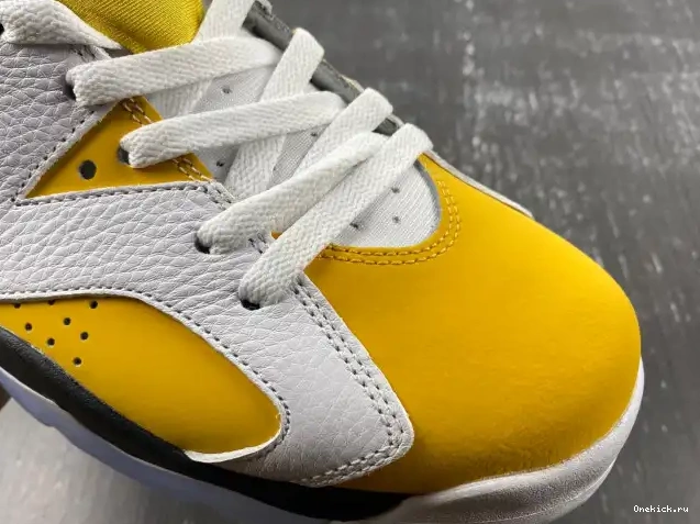 One Kick Ochre CT8529-170 6 Air Jordan Yellow 0526